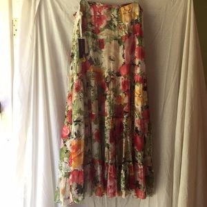 Jones New York silk skirt NWT size 14